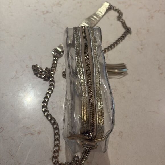 Lilly Pulitzer clear crossbody bag with tassel. 
Good used condition. - Picture 7 of 10